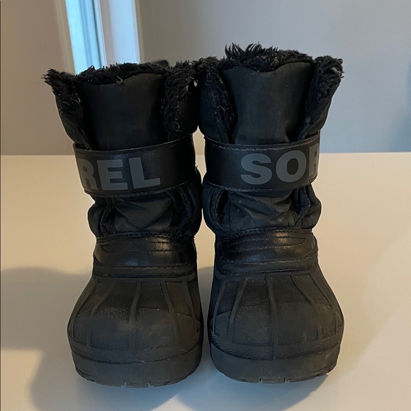 Sorel Black Insulated Snow Boots - Picture 2 of 5